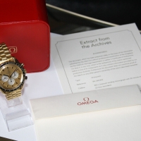Omega Speedmaster Moonwatch "APOLLO XI 1969" 18k / 750 Gelbgold No.069 B&P
