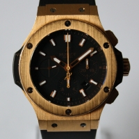 Hublot Big Bang Evolution 18k / 750 Roségold 44mm Chronograph 301.PX.1180.RX B&P