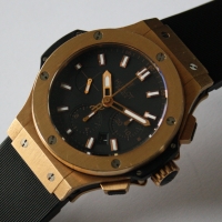 Hublot Big Bang Evolution 18k / 750 Roségold 44mm Chronograph 301.PX.1180.RX B&P