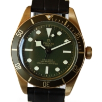 TUDOR Black Bay 58 18k / 750 Yellow Gold Green M79018V-0001 Full Set 2022 NOS