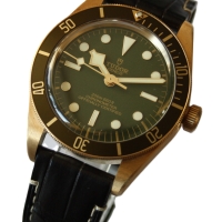 TUDOR Black Bay 58 18k / 750 Yellow Gold Green M79018V-0001 Full Set 2022 NOS