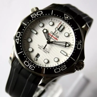 OMEGA Seamaster Diver 300m Weiß Co-Axial 42 mm Ref.: 210.32.42.20.04.001 FULLSET