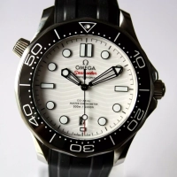 OMEGA Seamaster Diver 300m Weiß Co-Axial 42 mm Ref.: 210.32.42.20.04.001 FULLSET